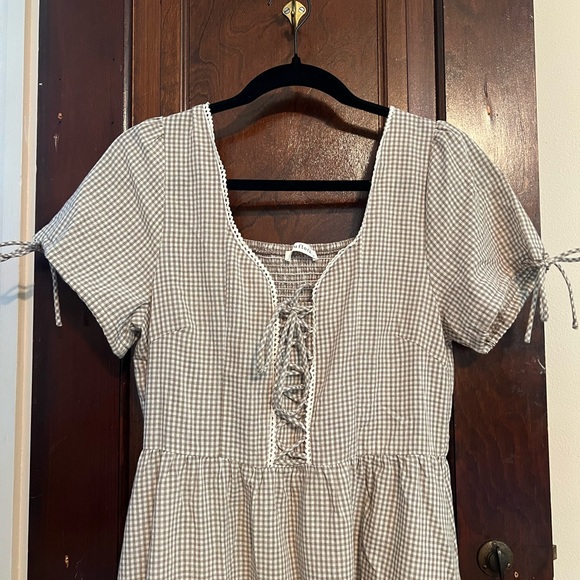 Neuflora Dresses & Skirts - Neuflora Pembroke Dress, size m NWOT